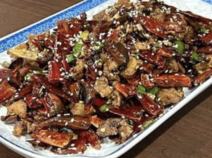 Chengdu Impression signature dishes Dry Chili Chicken 辣子鸡丁
Dan Dan Noodle 担担面
Boiled Fish Sichuan Style 经典水煮鱼